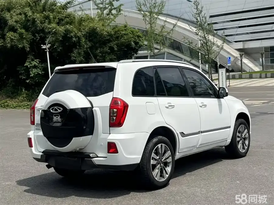 Chery X1 2016 car image #12