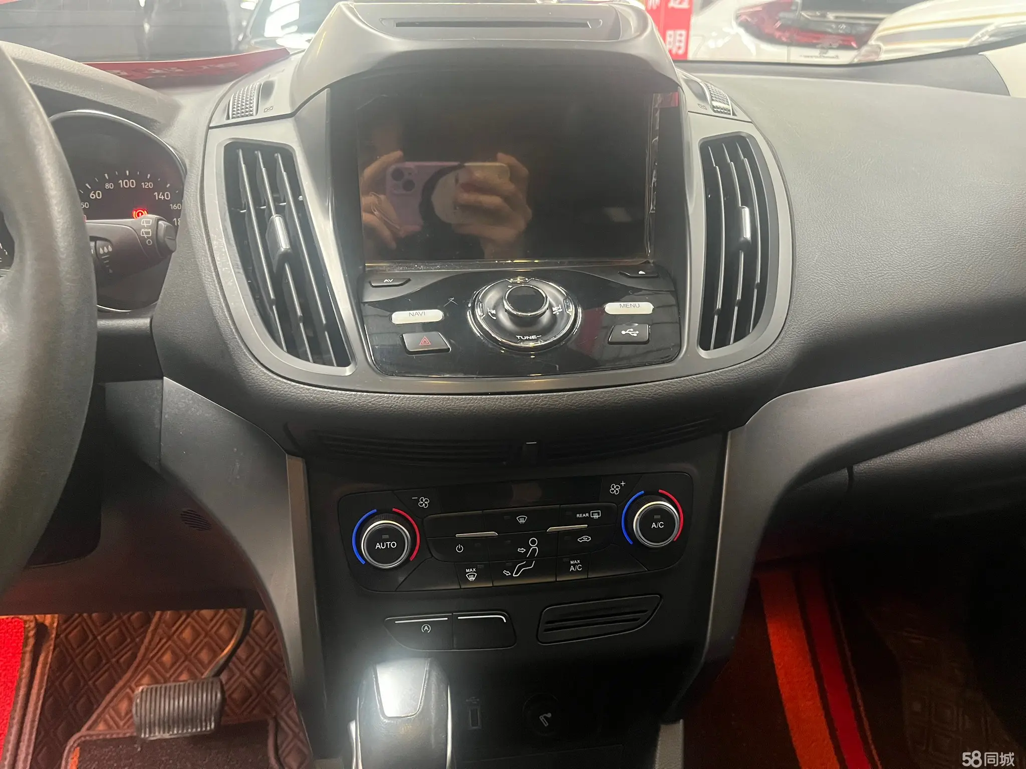 Ford Kuga 2019 #12 Ford Kuga 2019 car image #12