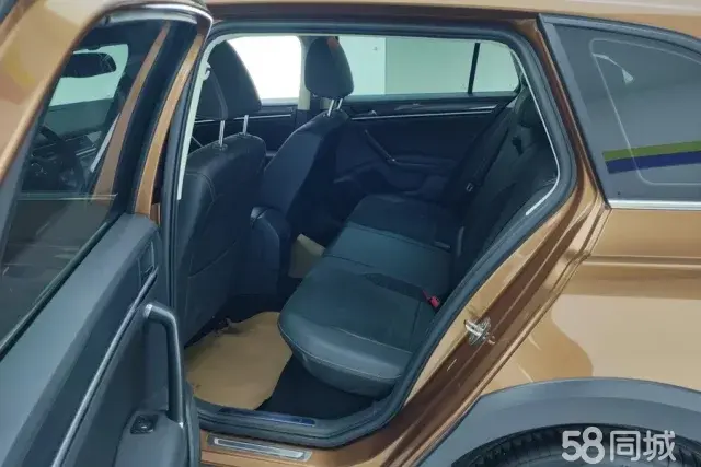 Volkswagen C-Trek 2018 immagine di auto #12