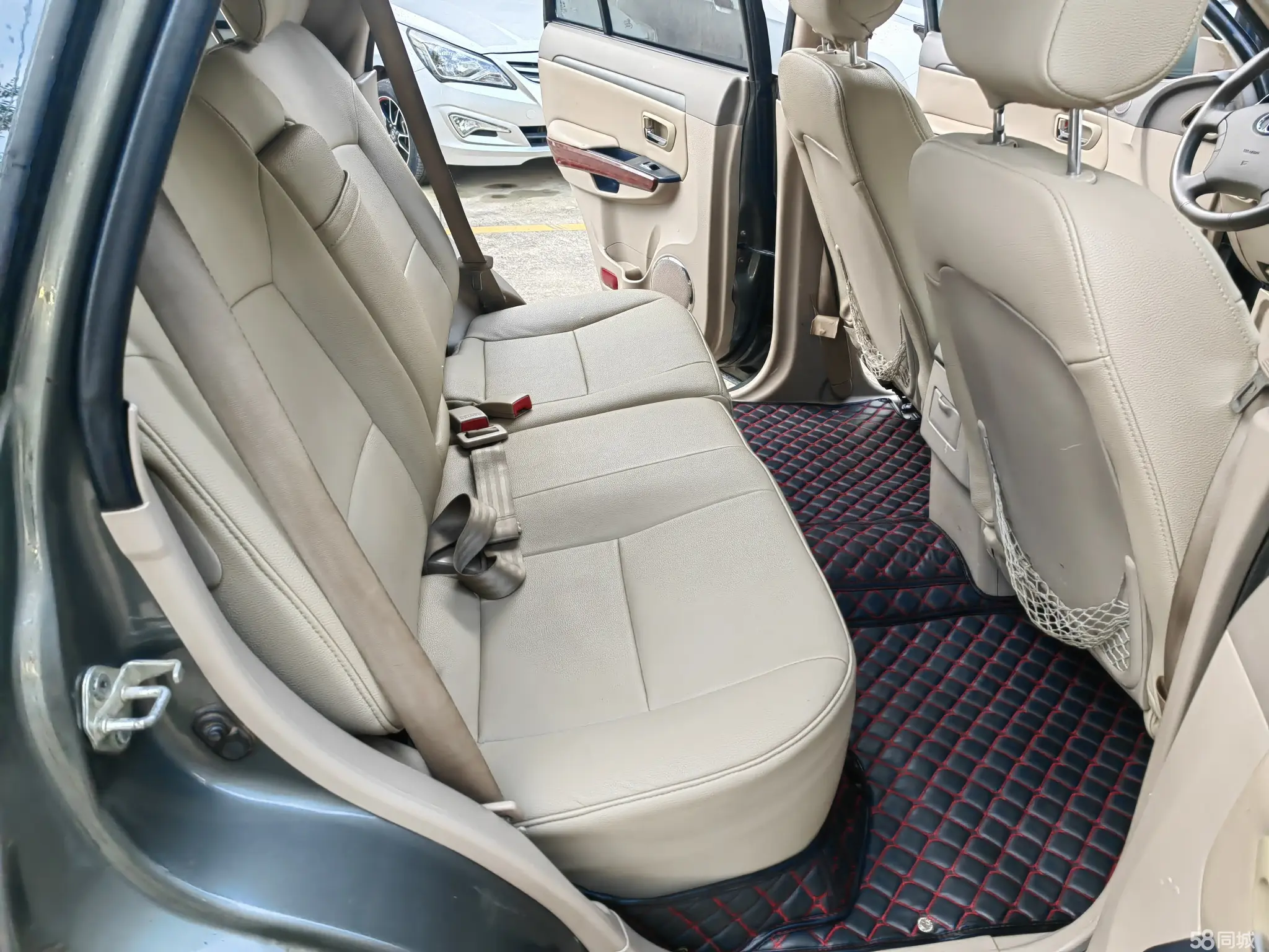 Haval H3 2012 car image #12