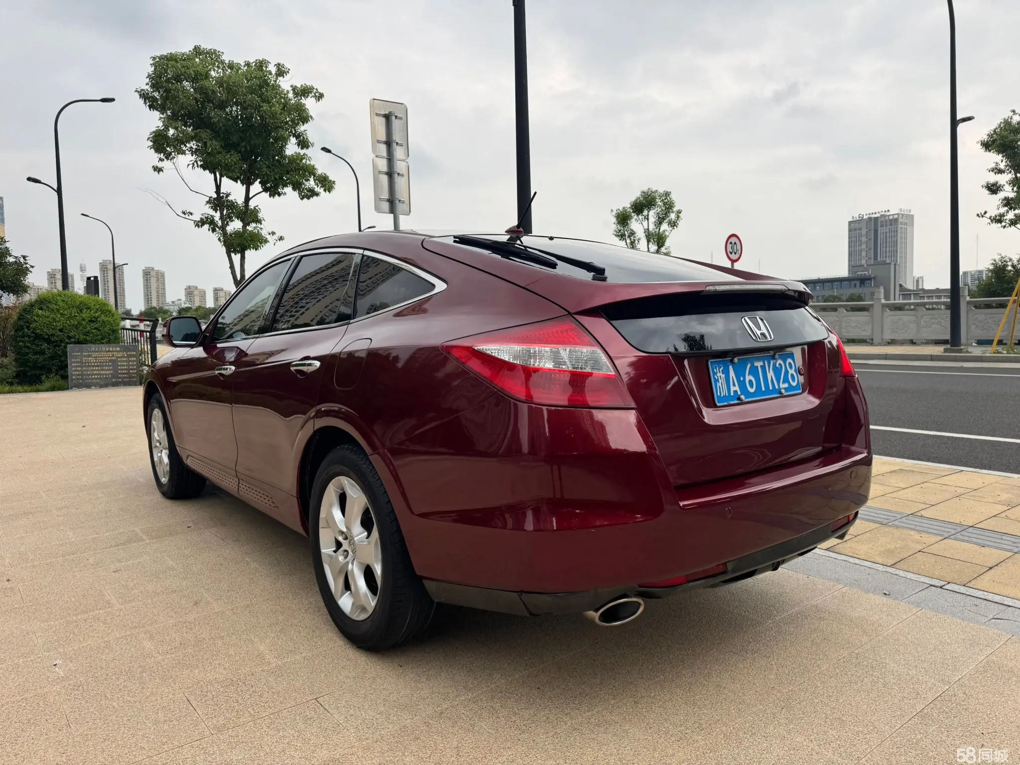 Honda CROSSTOUR 2014 immagine di auto #12