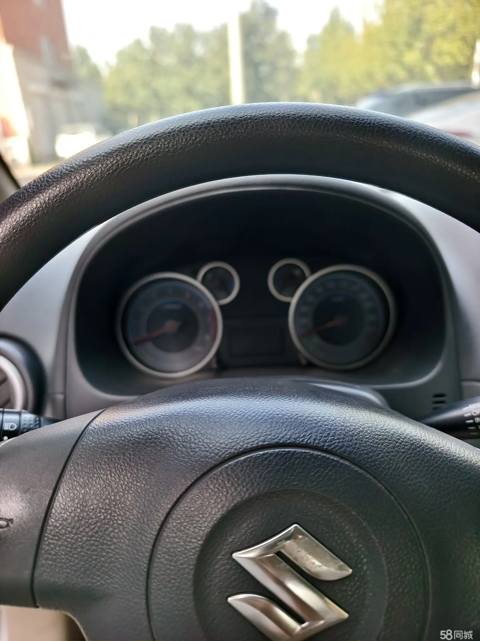 Suzuki SX4 Sedan 2011 imagem de carro #12