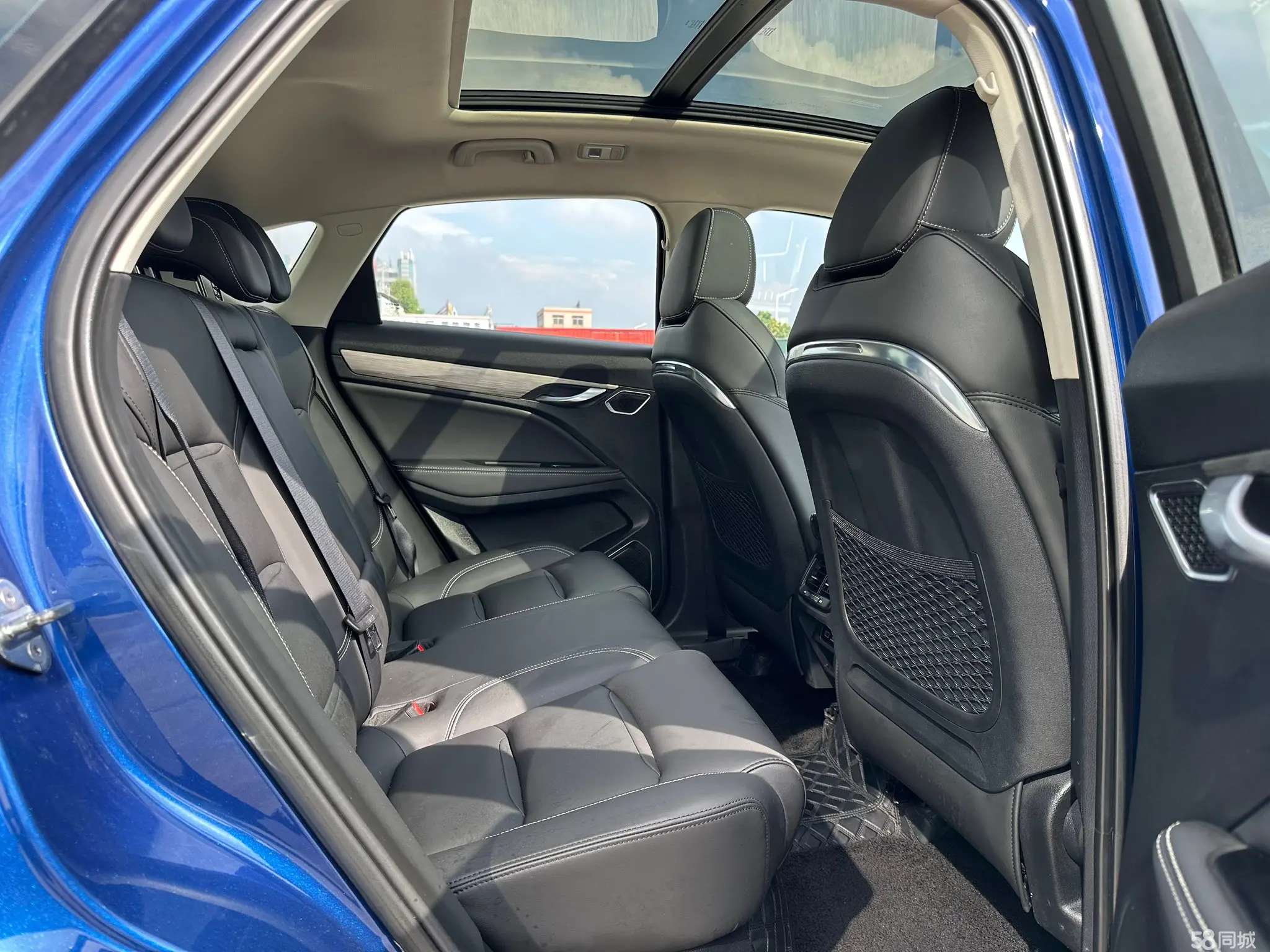 GEELY Tugella 2019 #12 GEELY Tugella 2019 car image #12