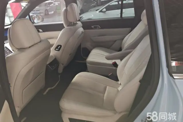 Li i8 2020 изображение автомобиля #12