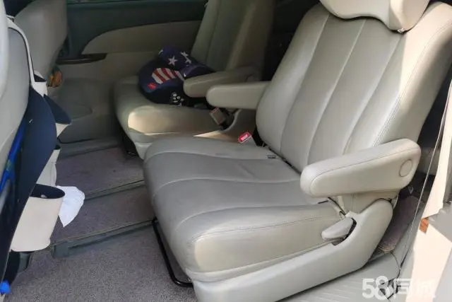 BYD M6 2015 car image #12