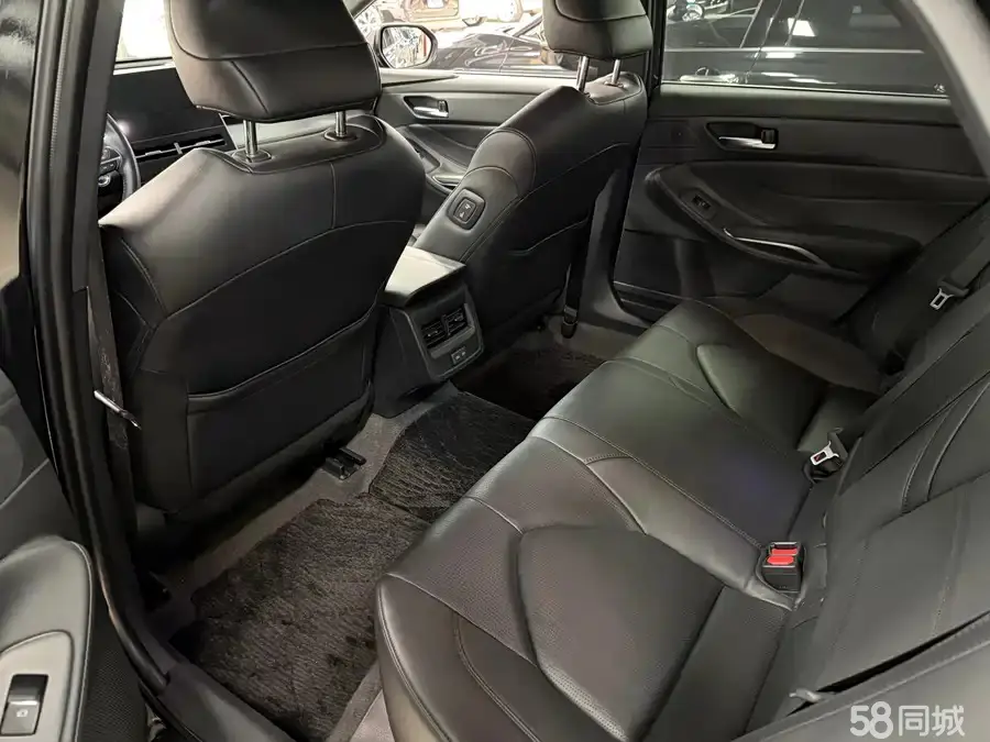 Toyota Avalon 2022 car image #12