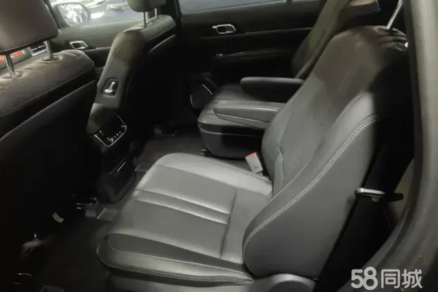 理想汽车 理想i6 2020 汽车图片 #12