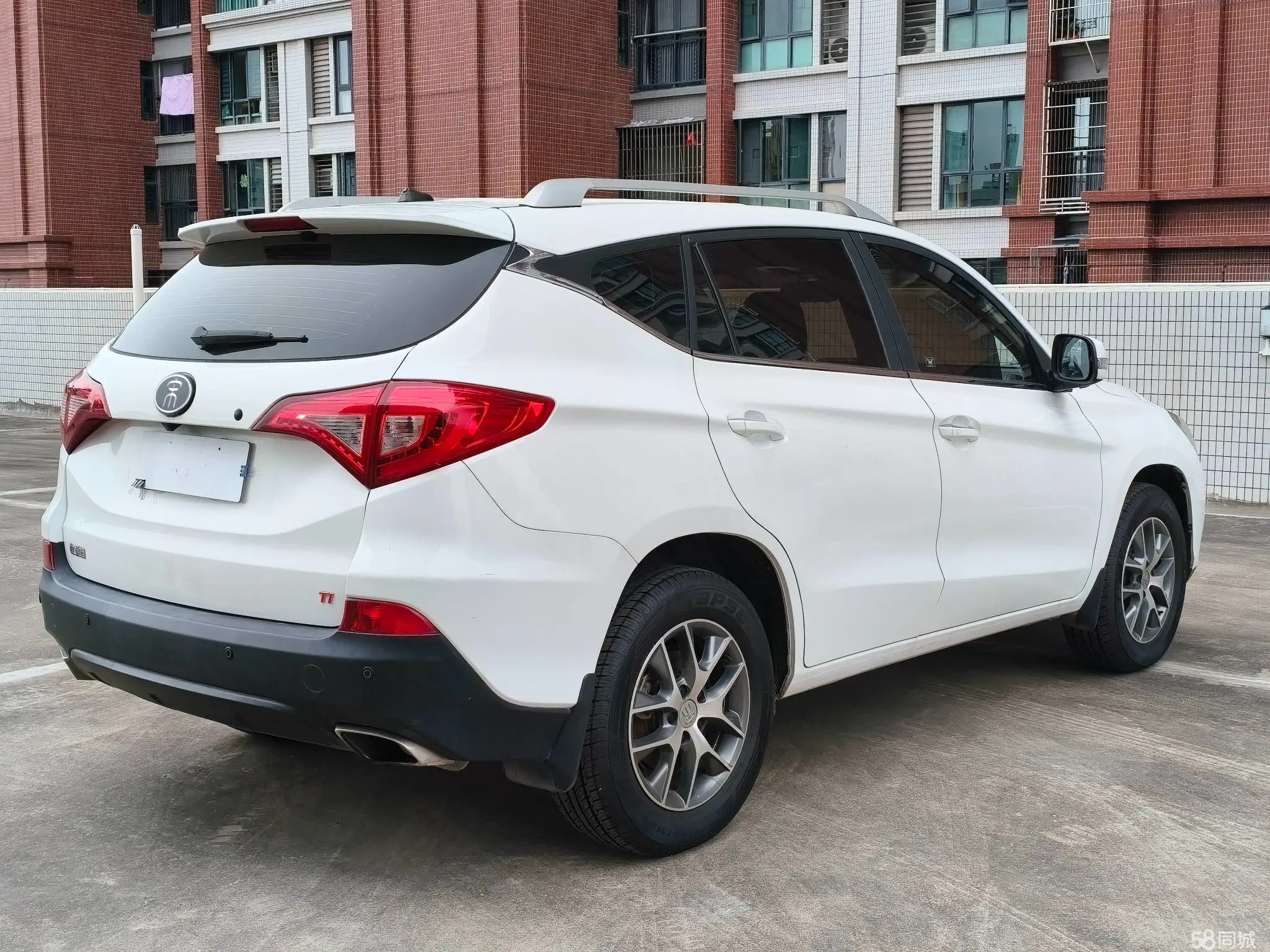 BYD Song 2018 car image #12