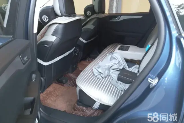 Ford Escape 2023 immagine di auto #12