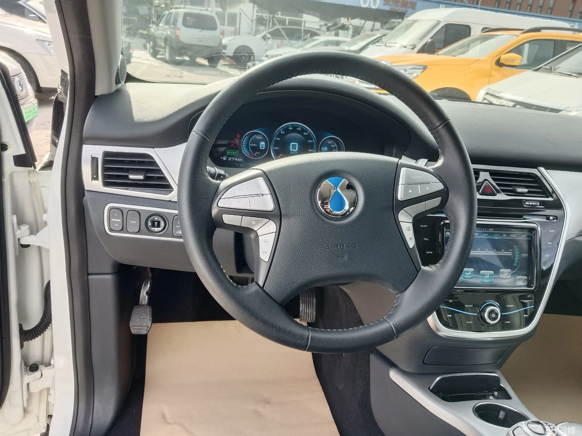 Denza DENZA 2017 imagen de coche #12