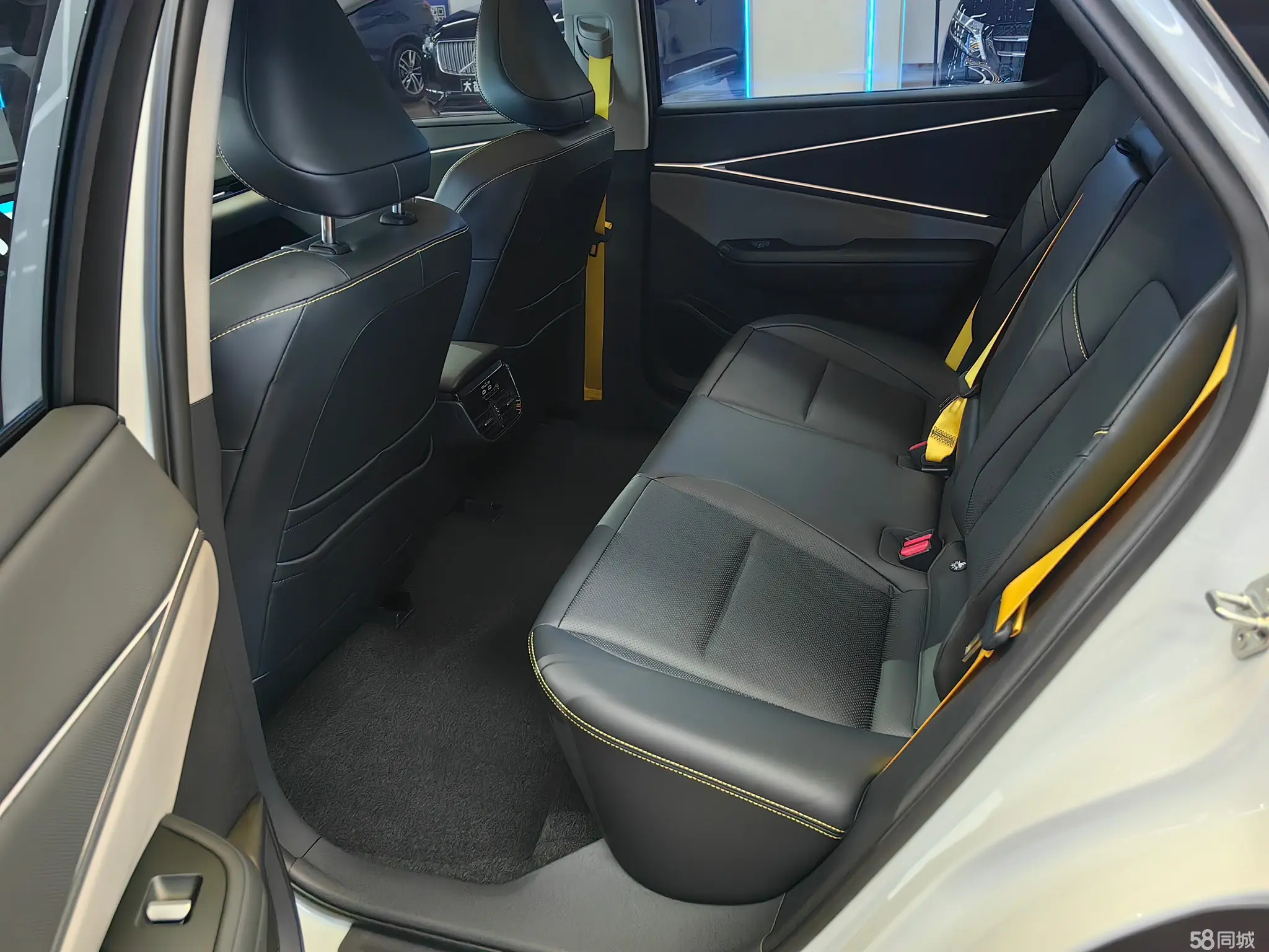 Toyota Highlander (Imported) 2025 car image #12