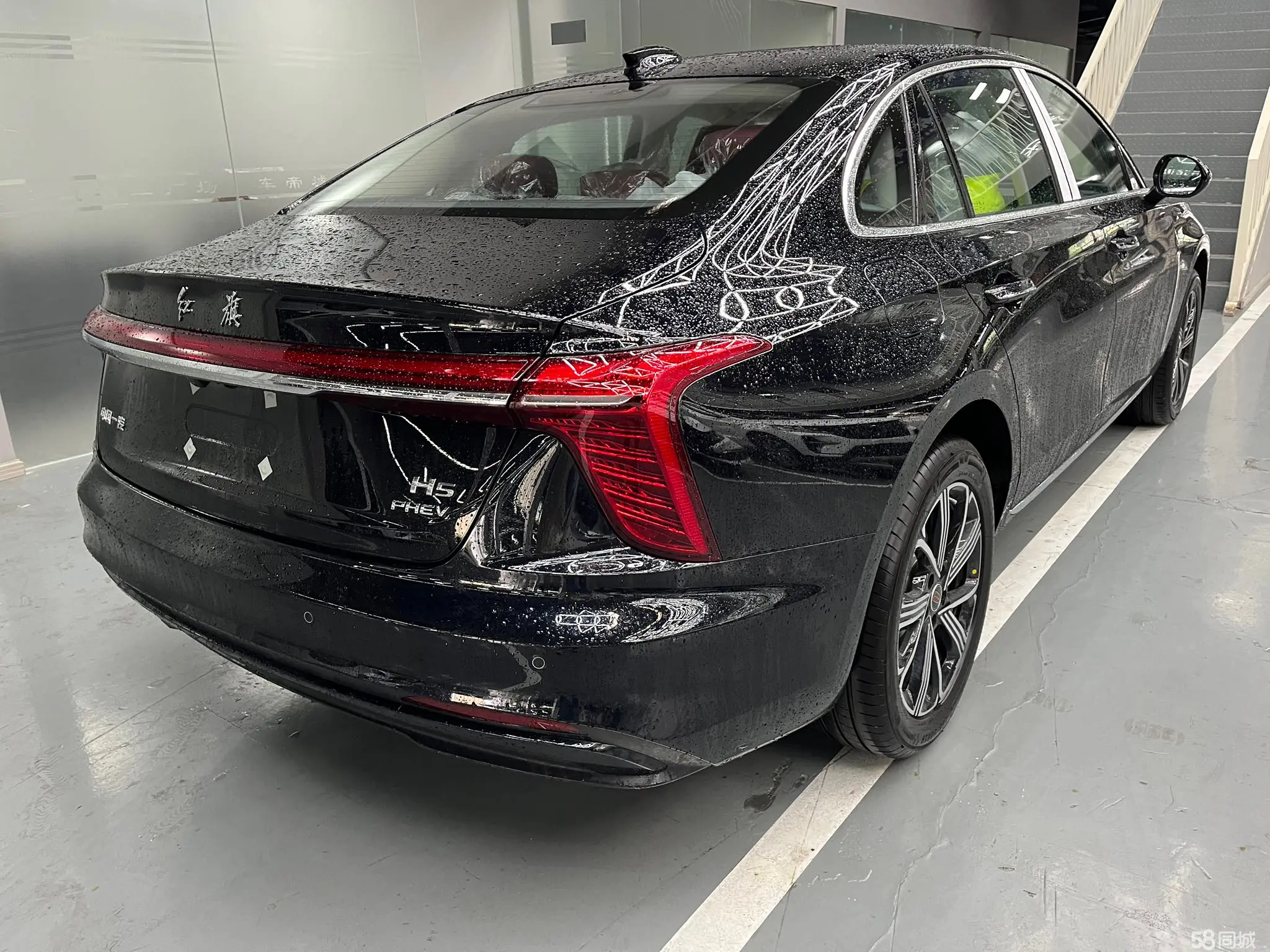 HongQi H5 2025 car image #12