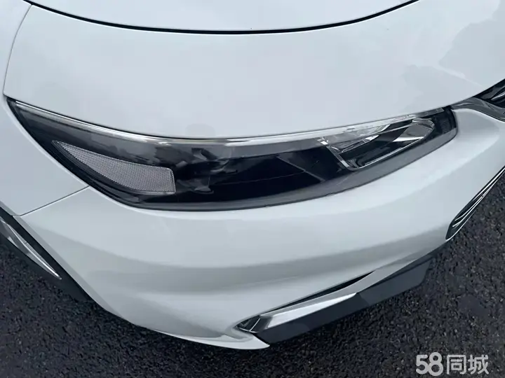 Chevrolet Malibu XL 2015 immagine di auto #12