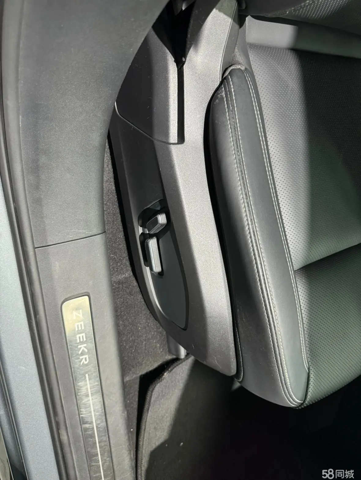 Zeekr 001 2022 car image #12