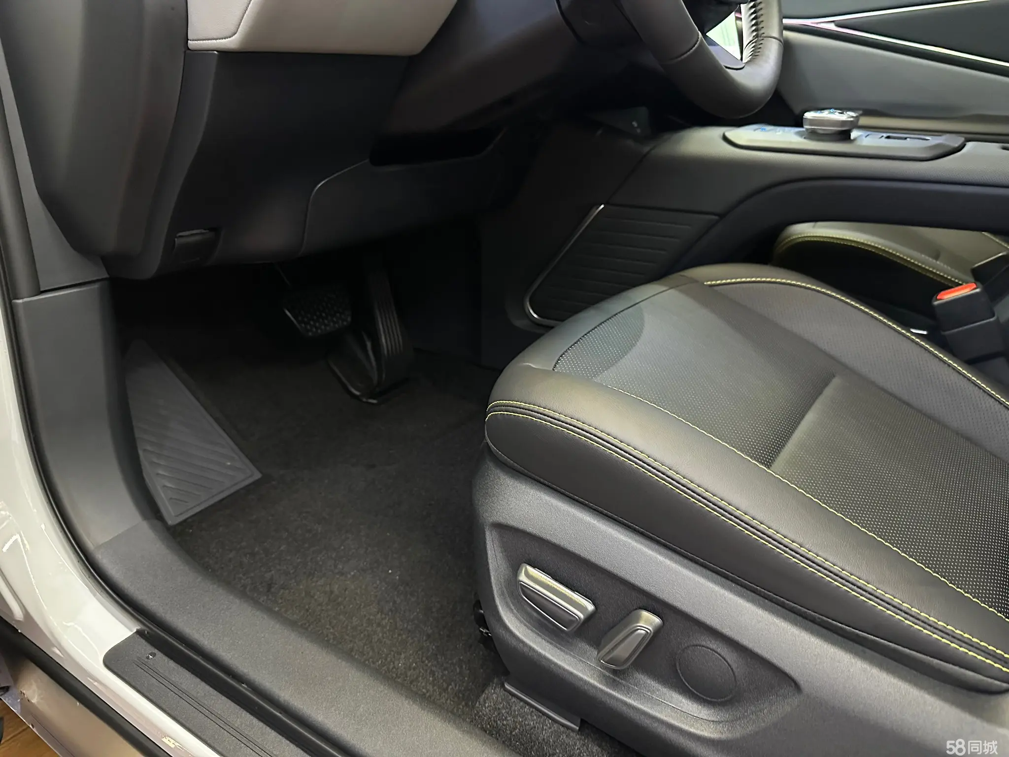 Toyota bZ5 2025 #12 Toyota bZ5 2025 car image #12