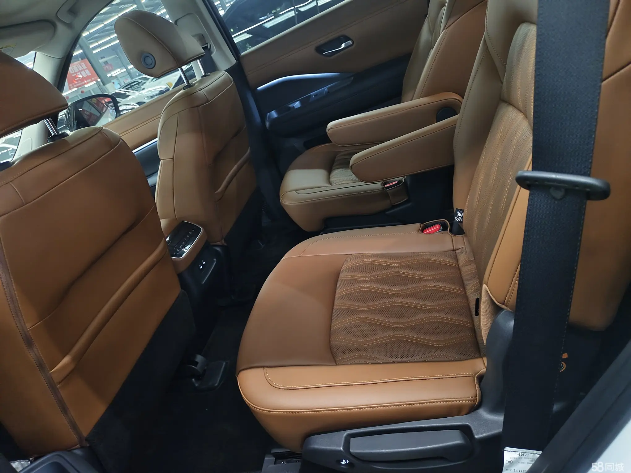 Nissan Pathfinder 2024 car image #12