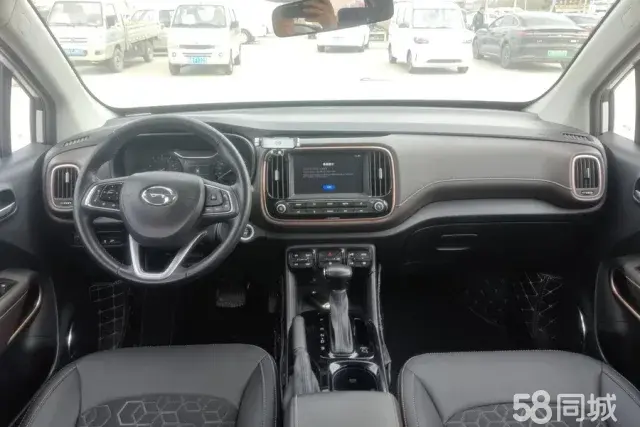 GAC Trumpchi GS3 2019 #12 GAC Trumpchi GS3 2019 car image #12