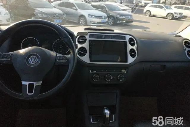 Volkswagen Tiguan 2018 صورة سيارة #12