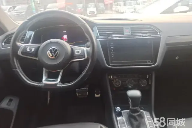 Volkswagen Tiguan L New Energy 2020 изображение автомобиля #12