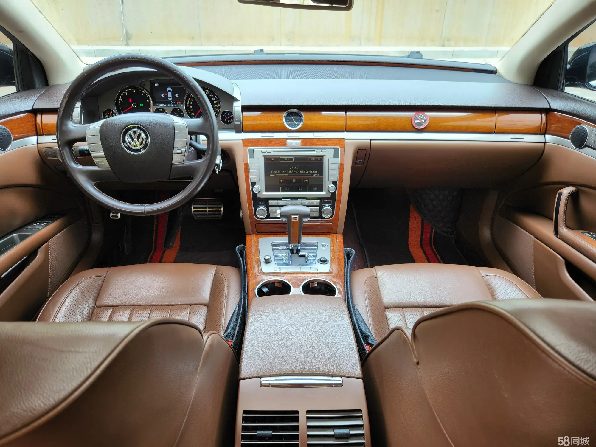 Volkswagen Pheaton 2013 immagine di auto #12