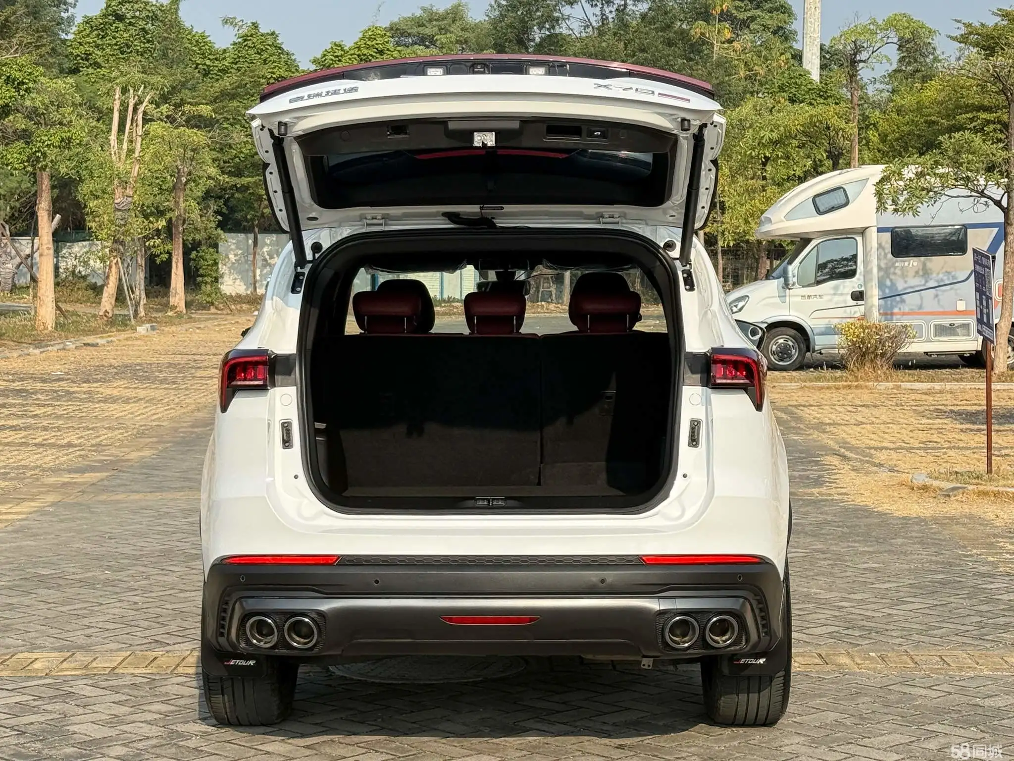 Jetour X70 PLUS 2023 صورة سيارة #12