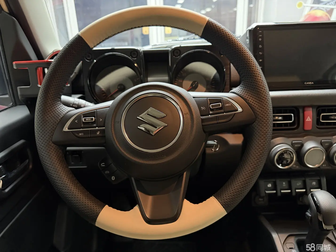 Suzuki 2010 car image #12
