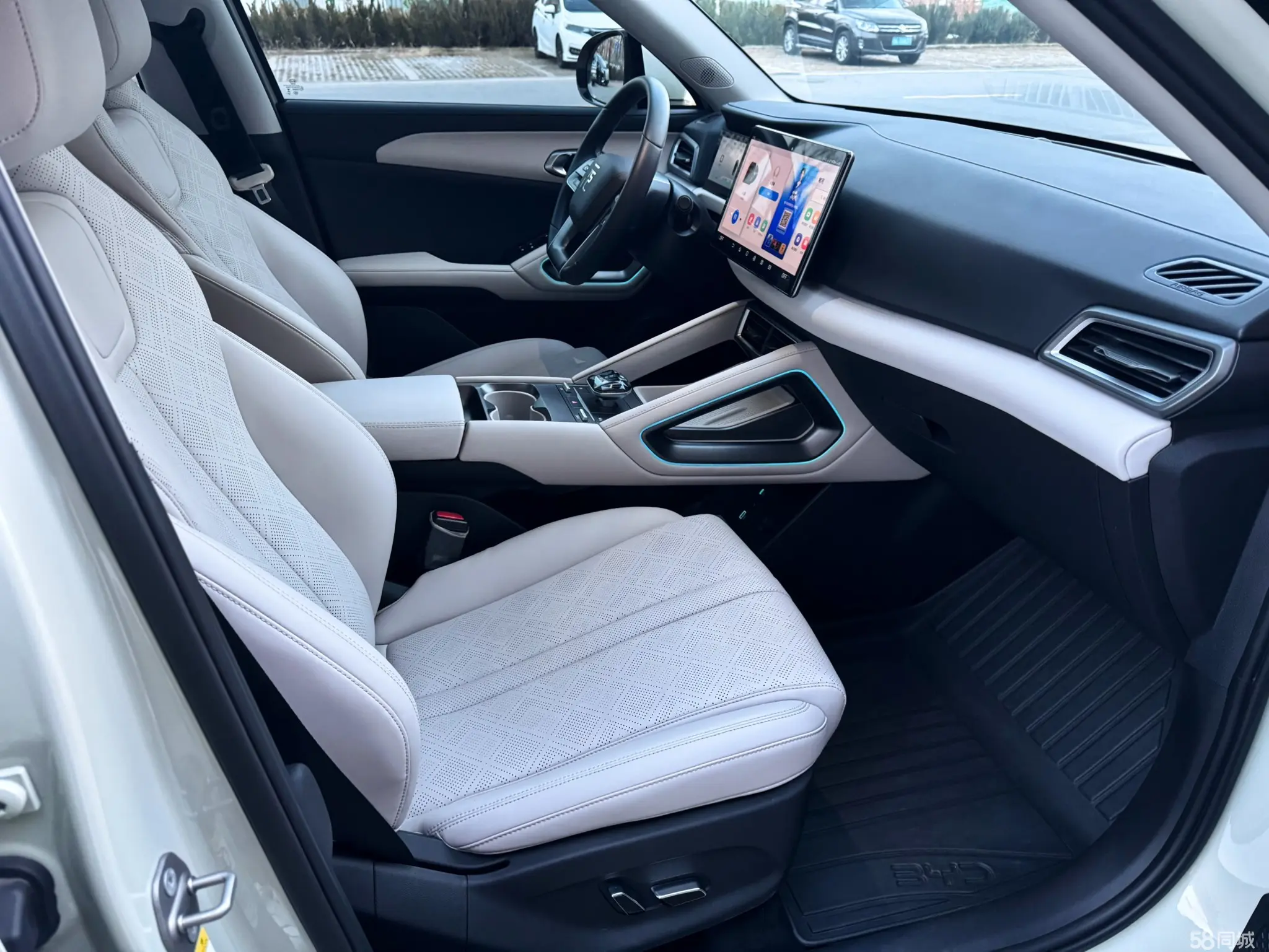 BYD YuanUP 2024 #12 BYD YuanUP 2024 car image #12