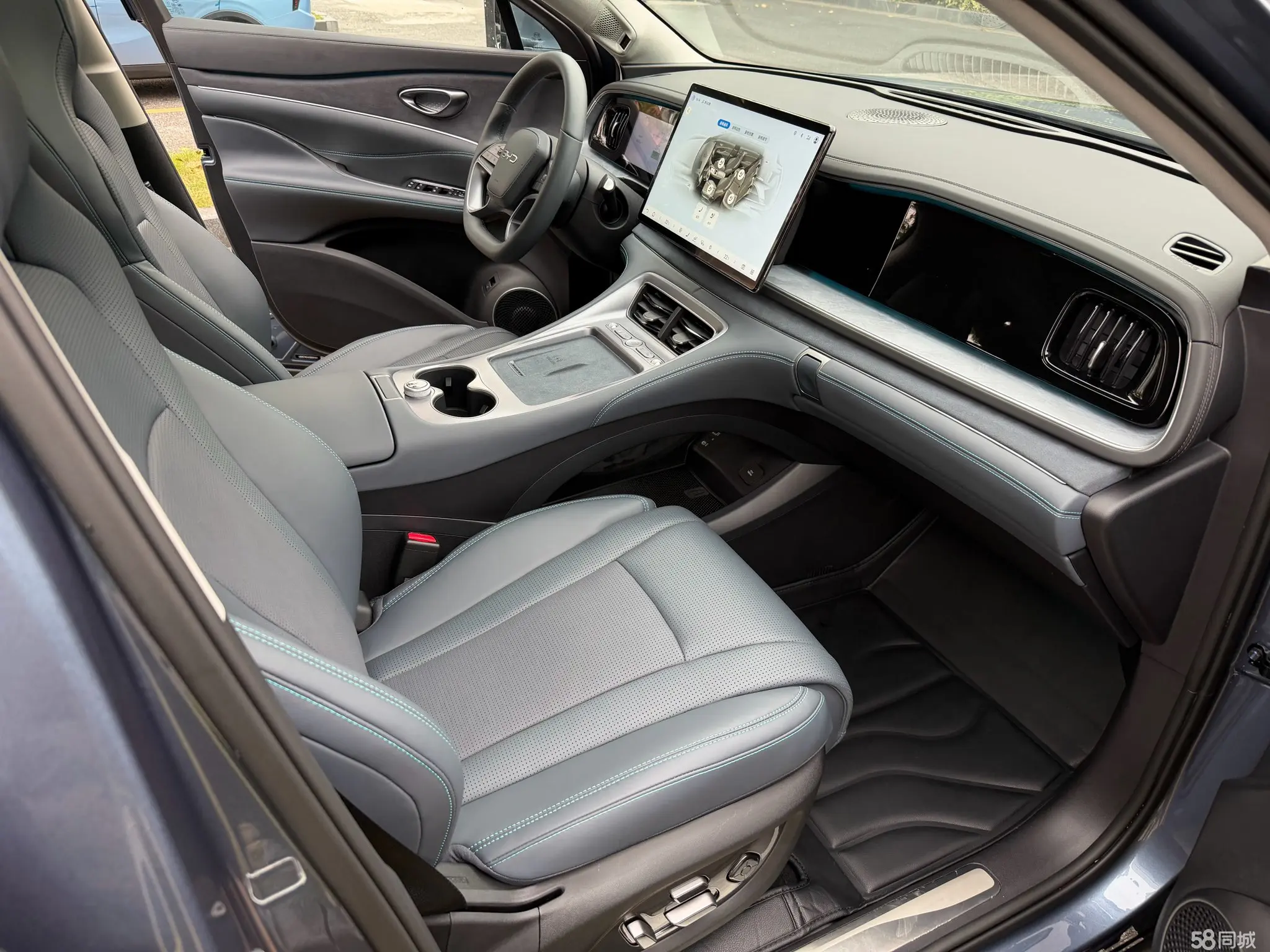 BYD Sea Lion 07 DM-i 2025 car image #12