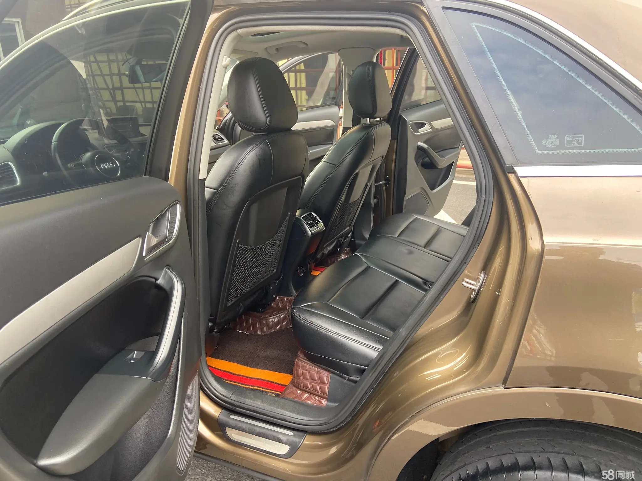 Audi Q3 2014 car image #12