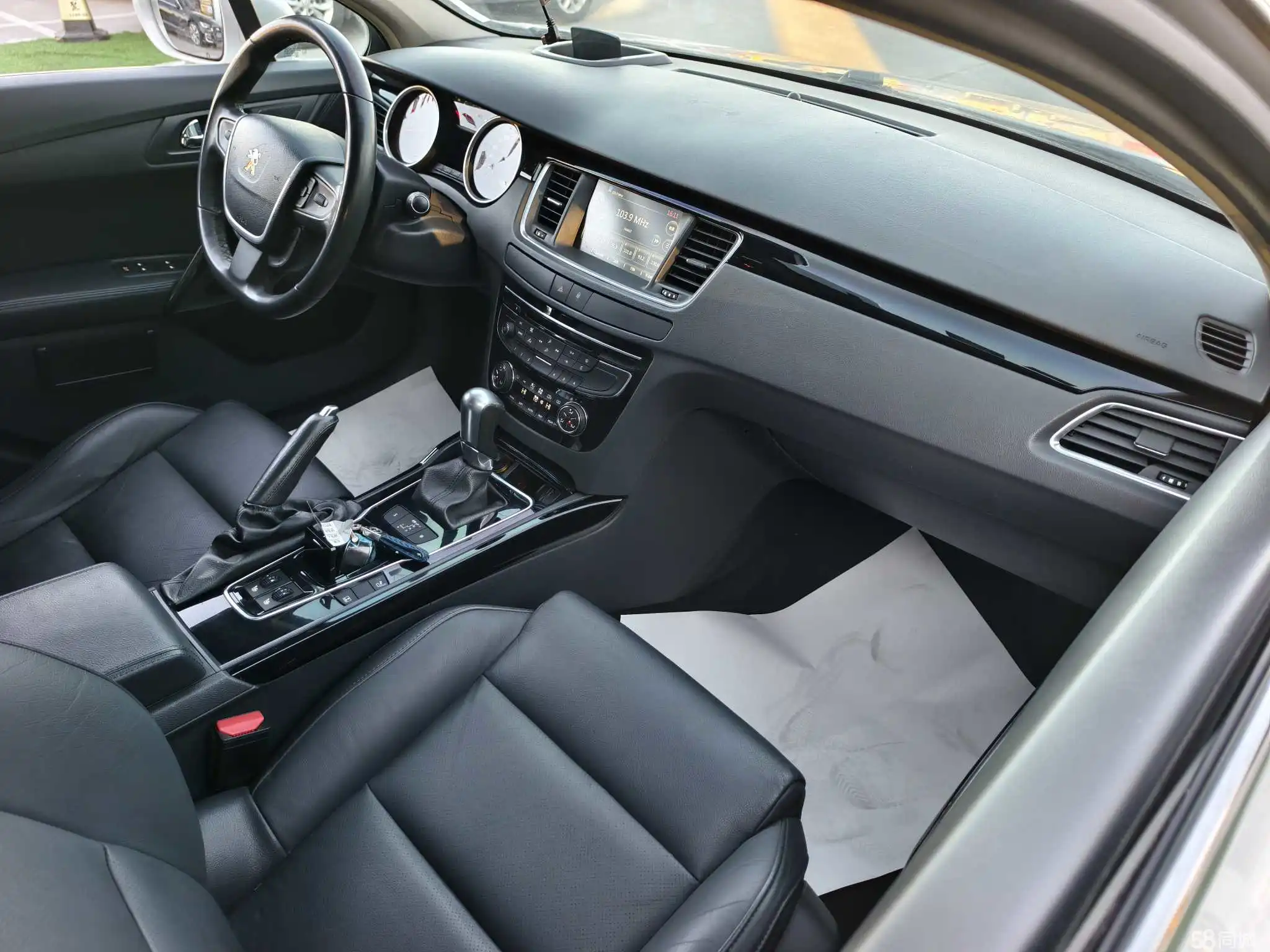 Peugeot 508 2014 car image #12
