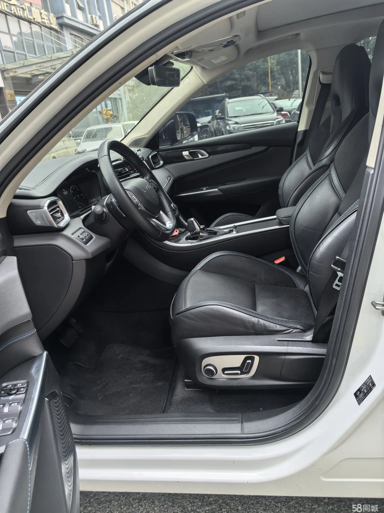 Lynk & Co 01 EM-P 2018 #12 Lynk & Co 01 EM-P 2018 car image #12