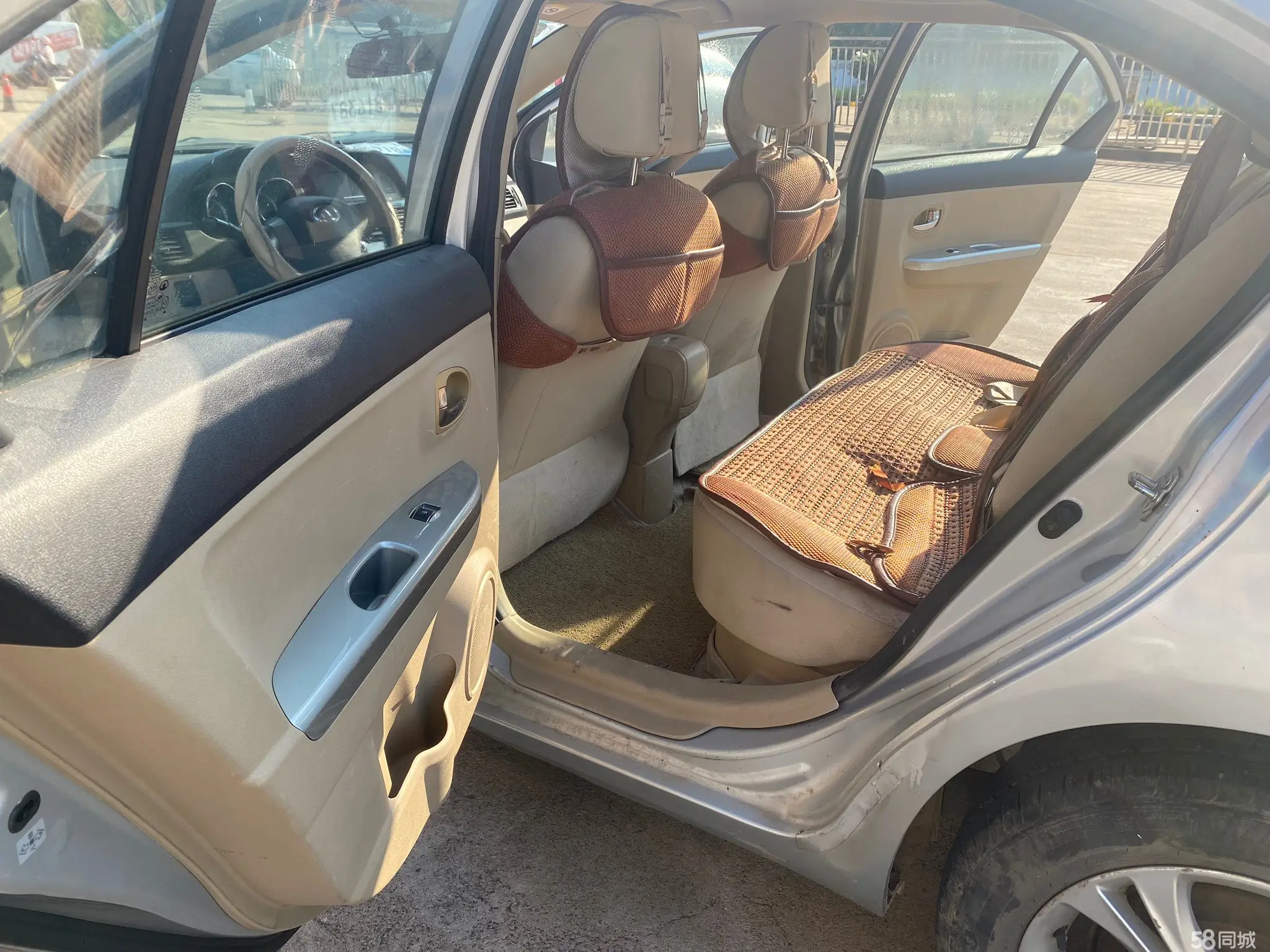 Great Wall C30 2013 car image #12