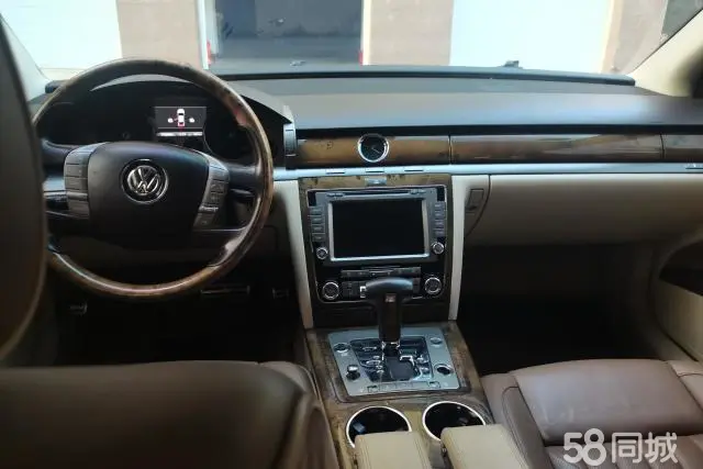 Volkswagen Pheaton 2012 immagine di auto #12