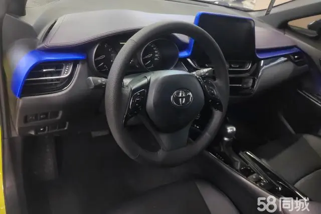 Toyota C-HR 2020 immagine di auto #12