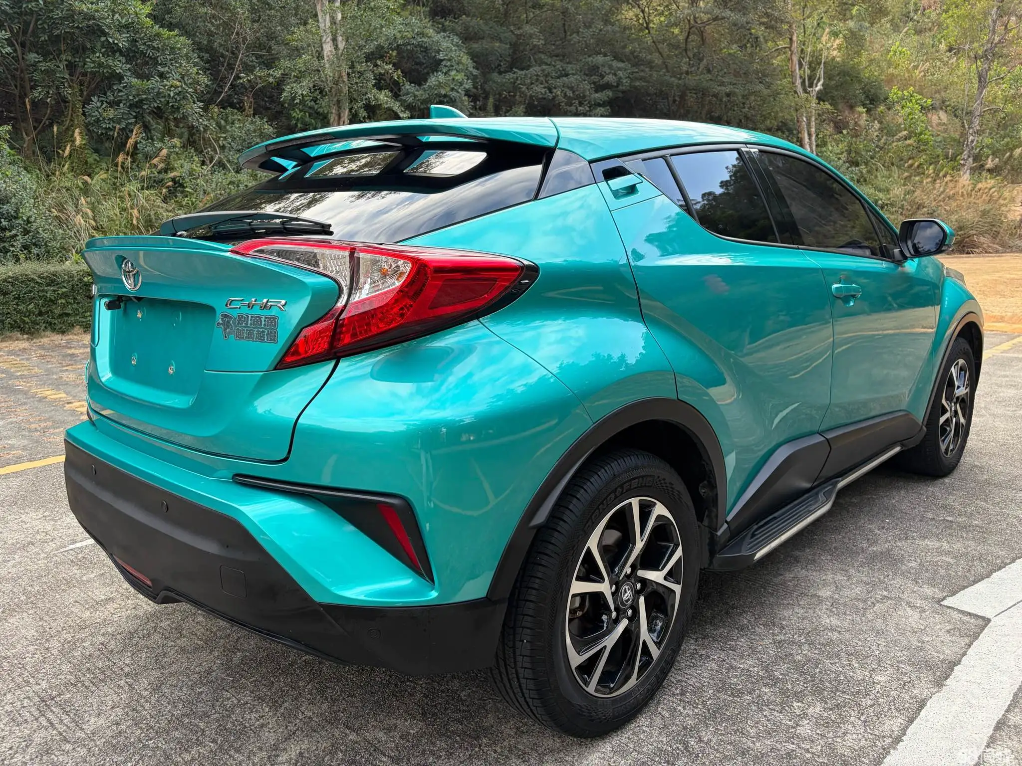 Toyota C-HR 2019 immagine di auto #12