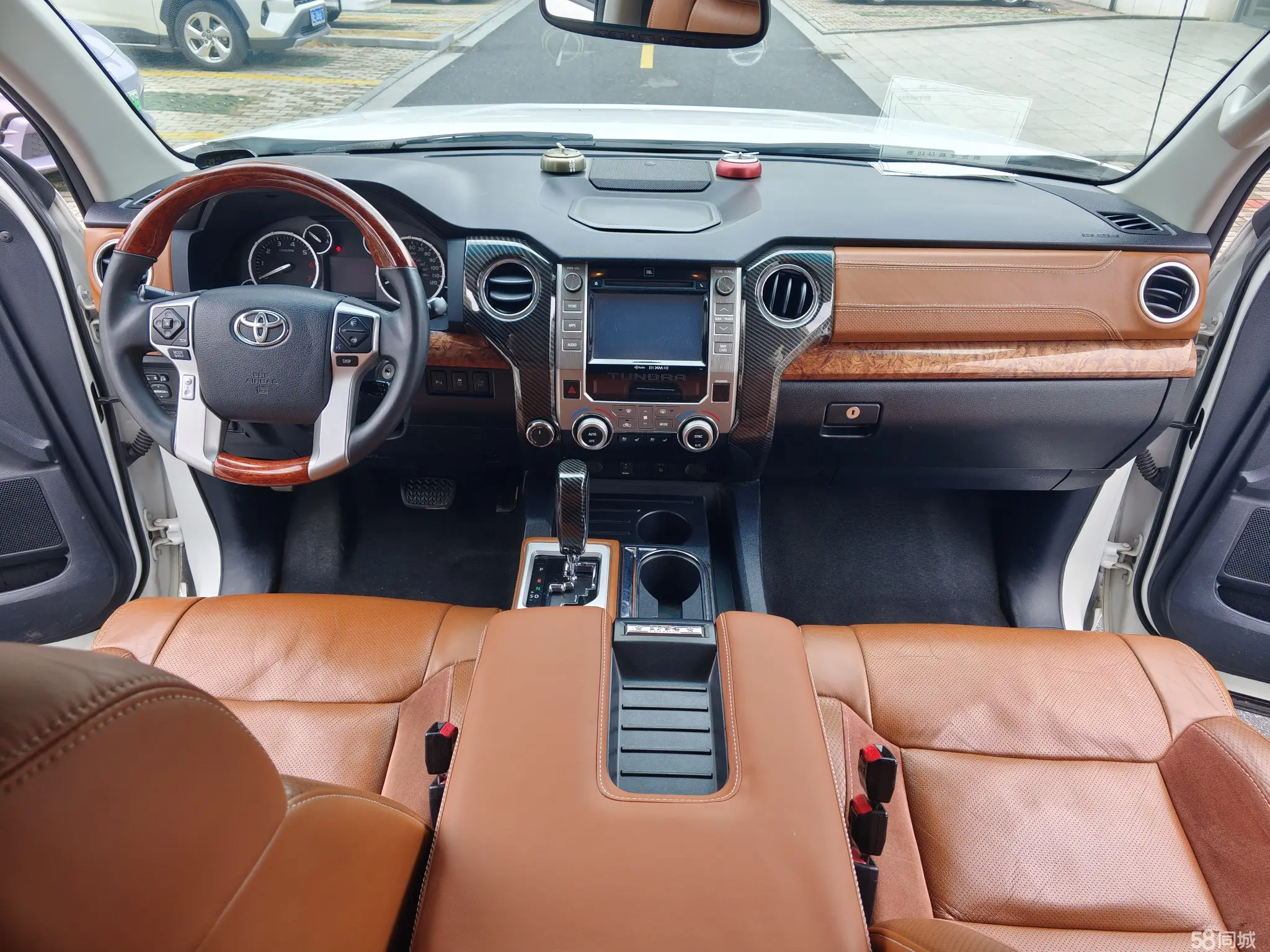 Toyota Tundra 2014 immagine di auto #12