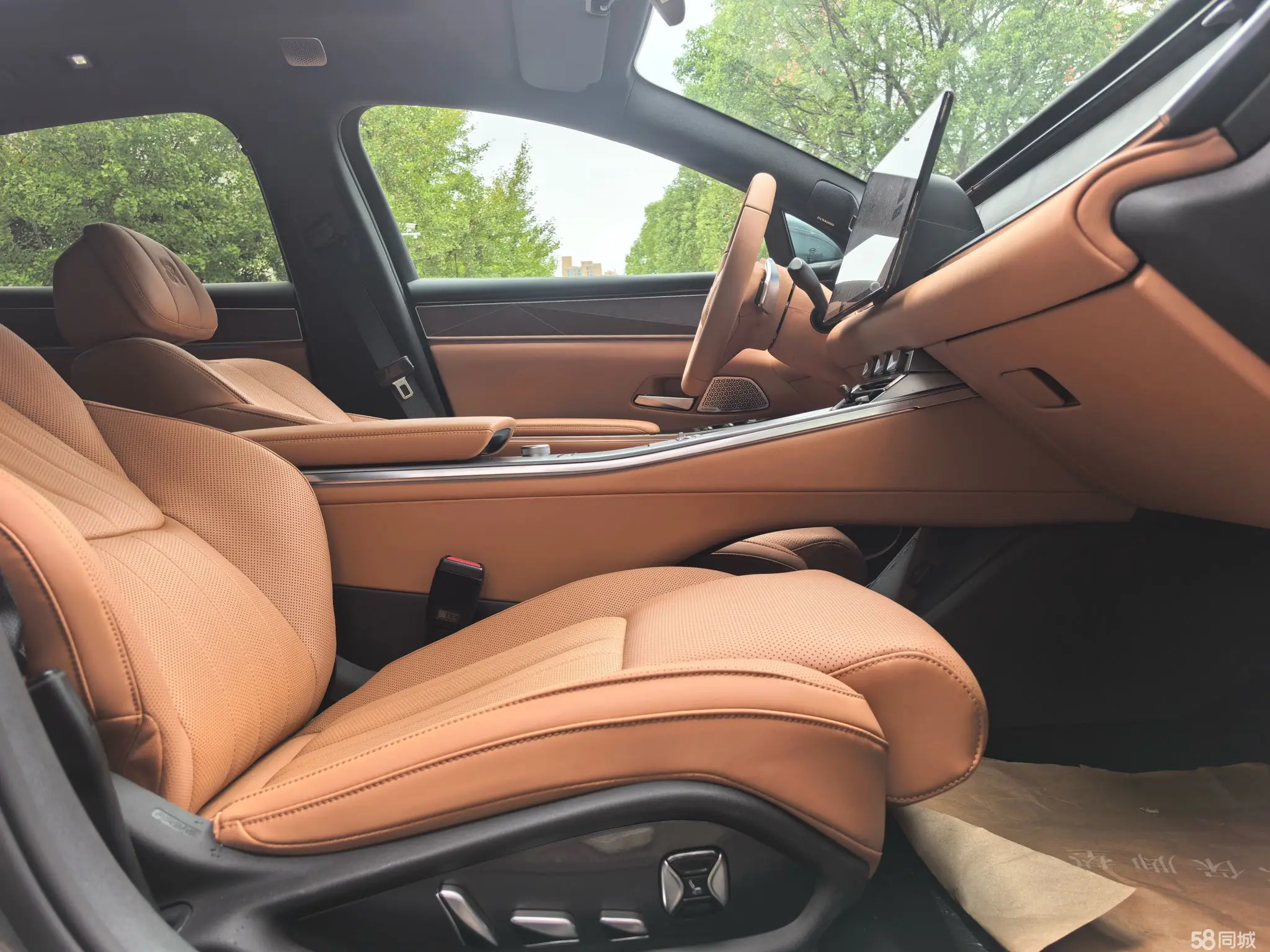 BYD HanL 2025 car image #12