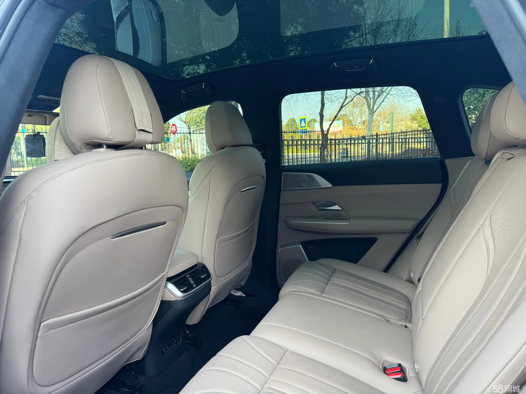 Xpeng G9 2025 #12 Xpeng G9 2025 car image #12