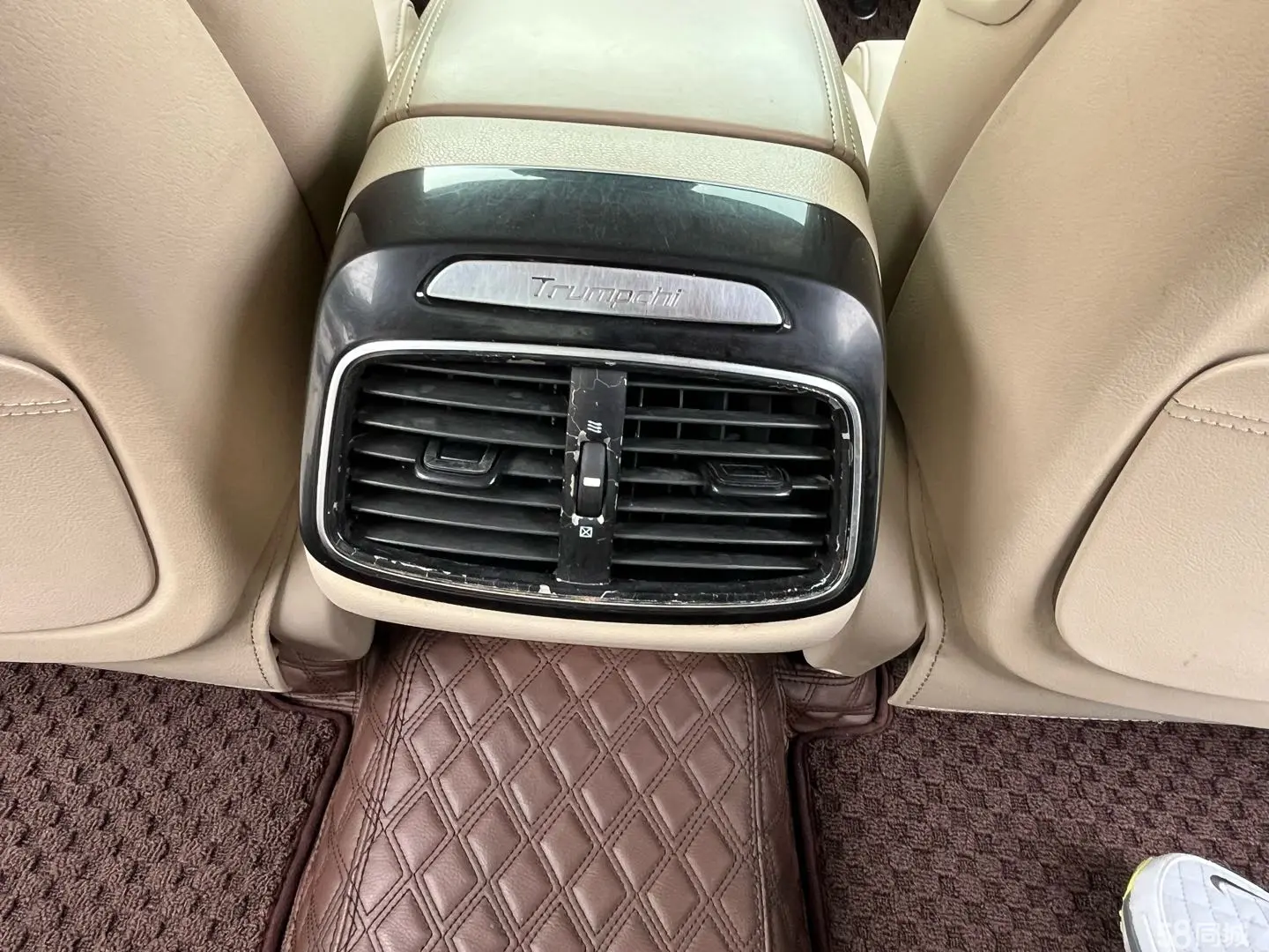 GAC Trumpchi GA8 2016 car image #12