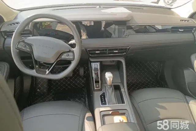 Roewe i5 2025 #12 Roewe i5 2025 car image #12