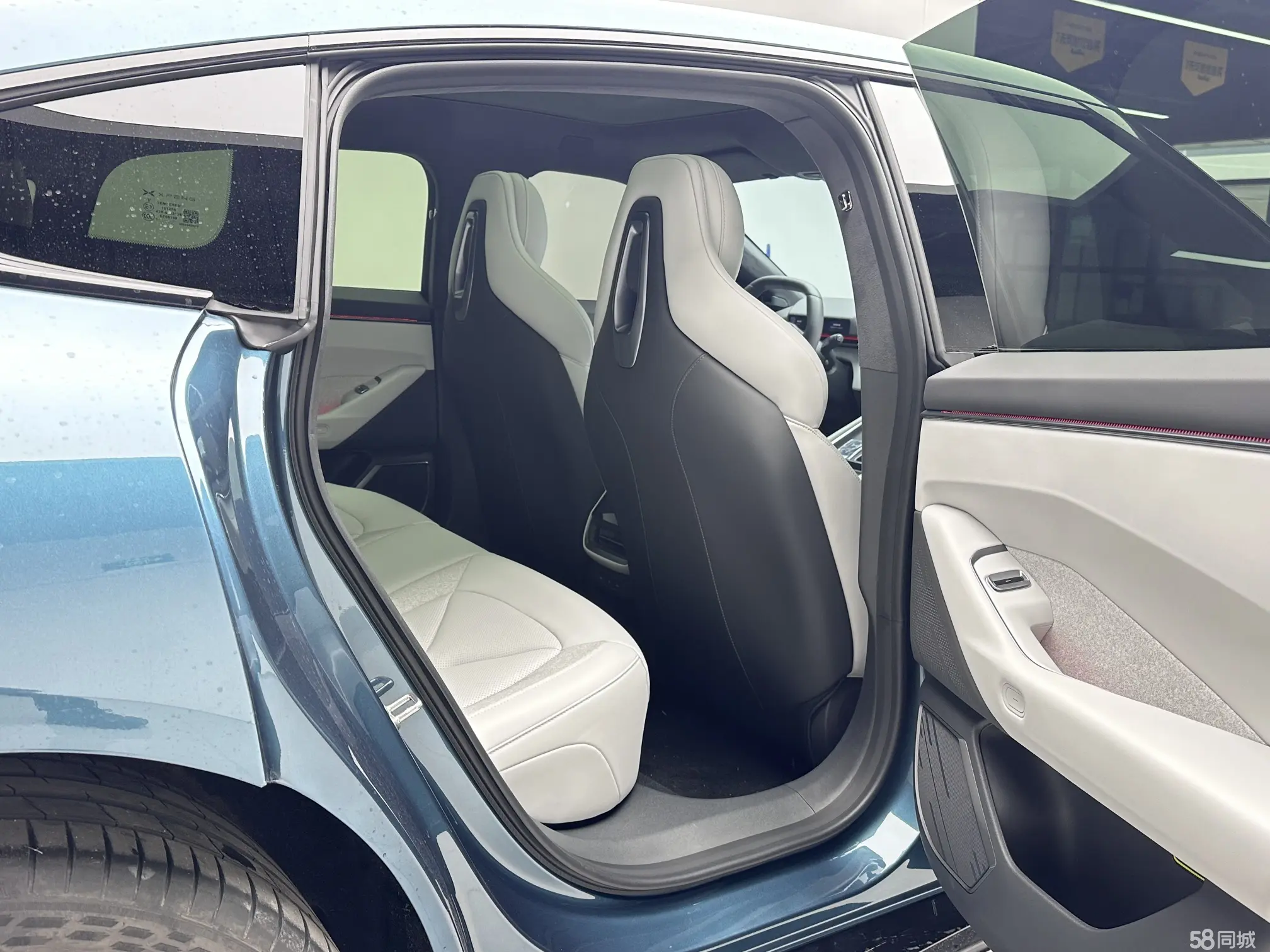 Xpeng P7 2025 изображение автомобиля #12