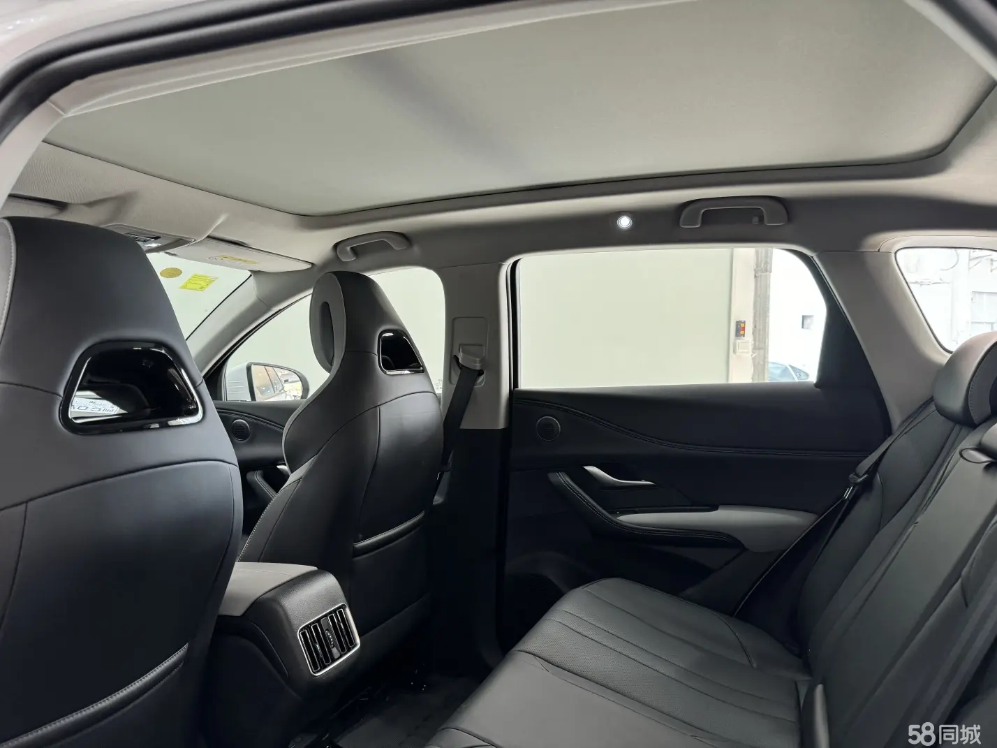 BYD Sea Lion 05 DM-i 2025 car image #12