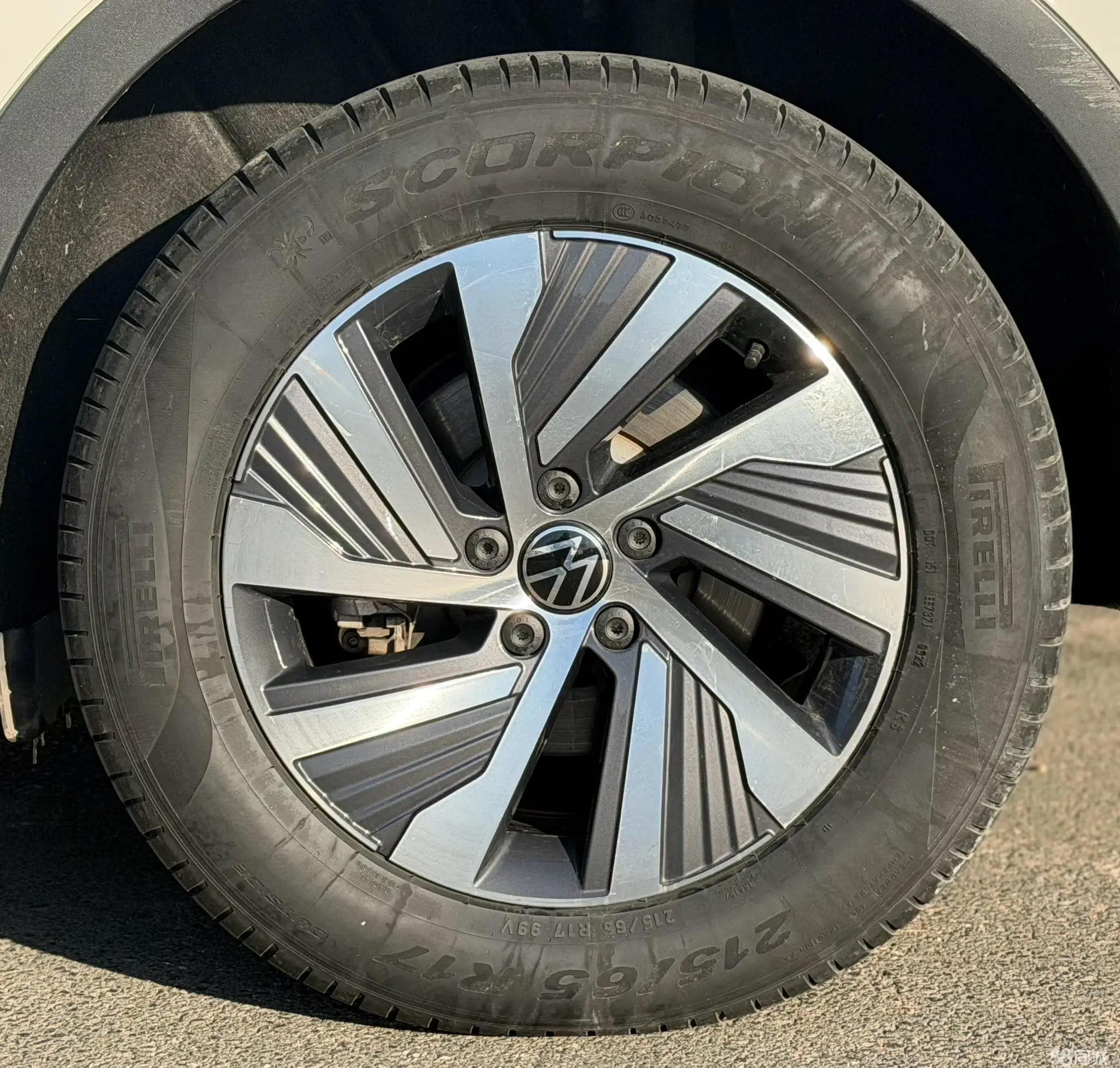 Volkswagen Tiguan L New Energy 2022 изображение автомобиля #12