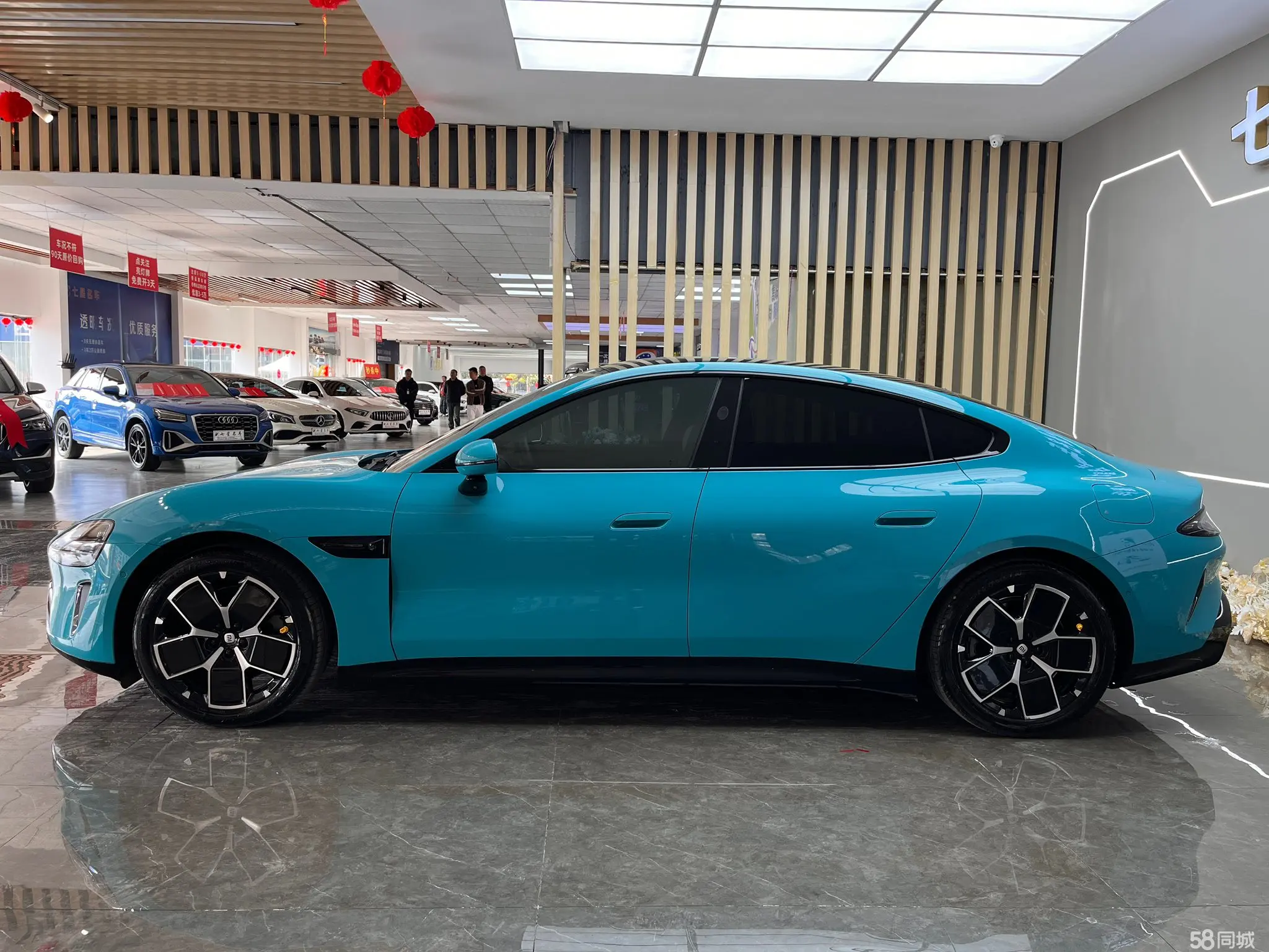 MI SU7 2024 car image #12