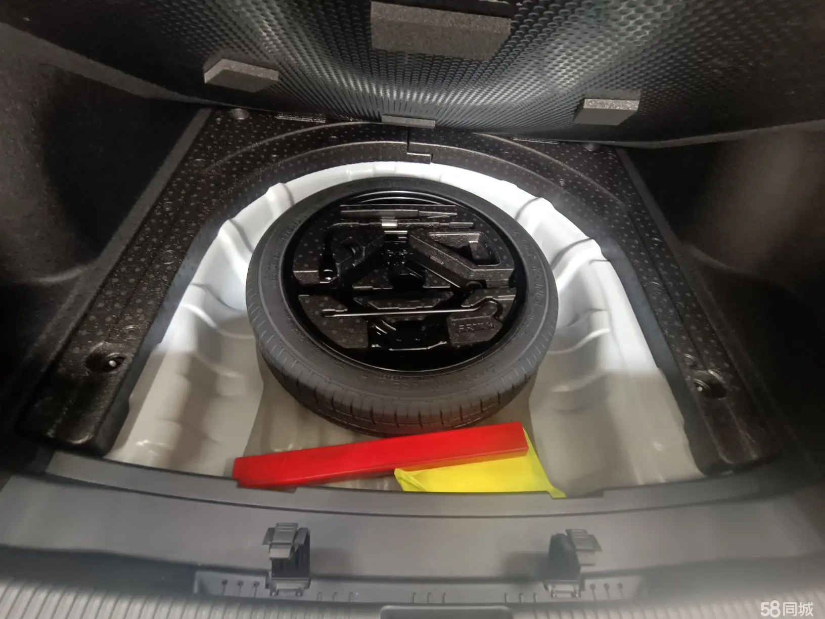 Roewe i5 2025 изображение автомобиля #12