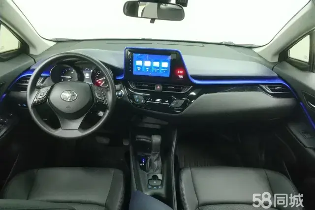 Toyota C-HR 2022 car image #12