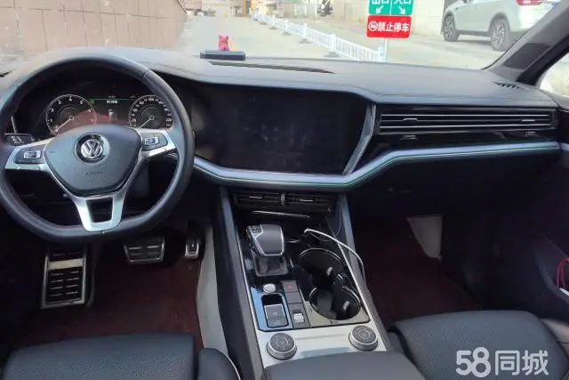 Volkswagen Touareg 2020 imagem de carro #12