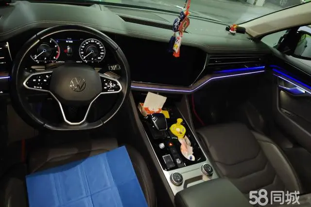 Volkswagen Touareg 2023 car image #12