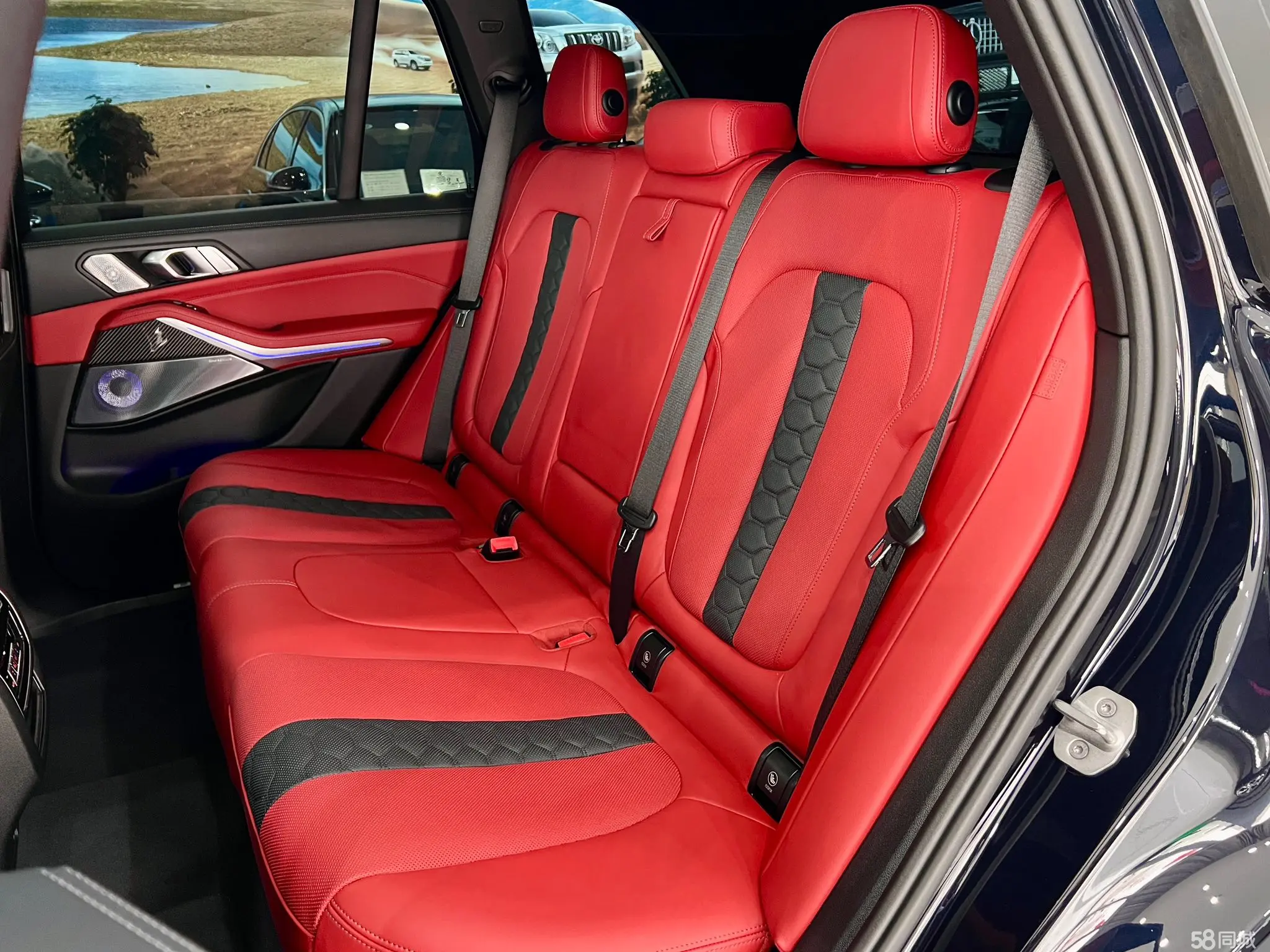 BMW X5 M 2025 car image #12