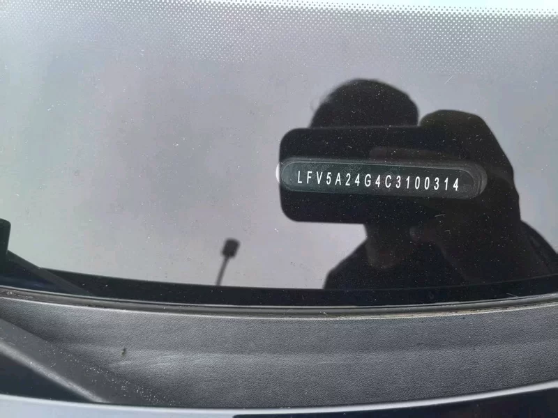 Audi A6L e-tron 2013 imagen de coche #12